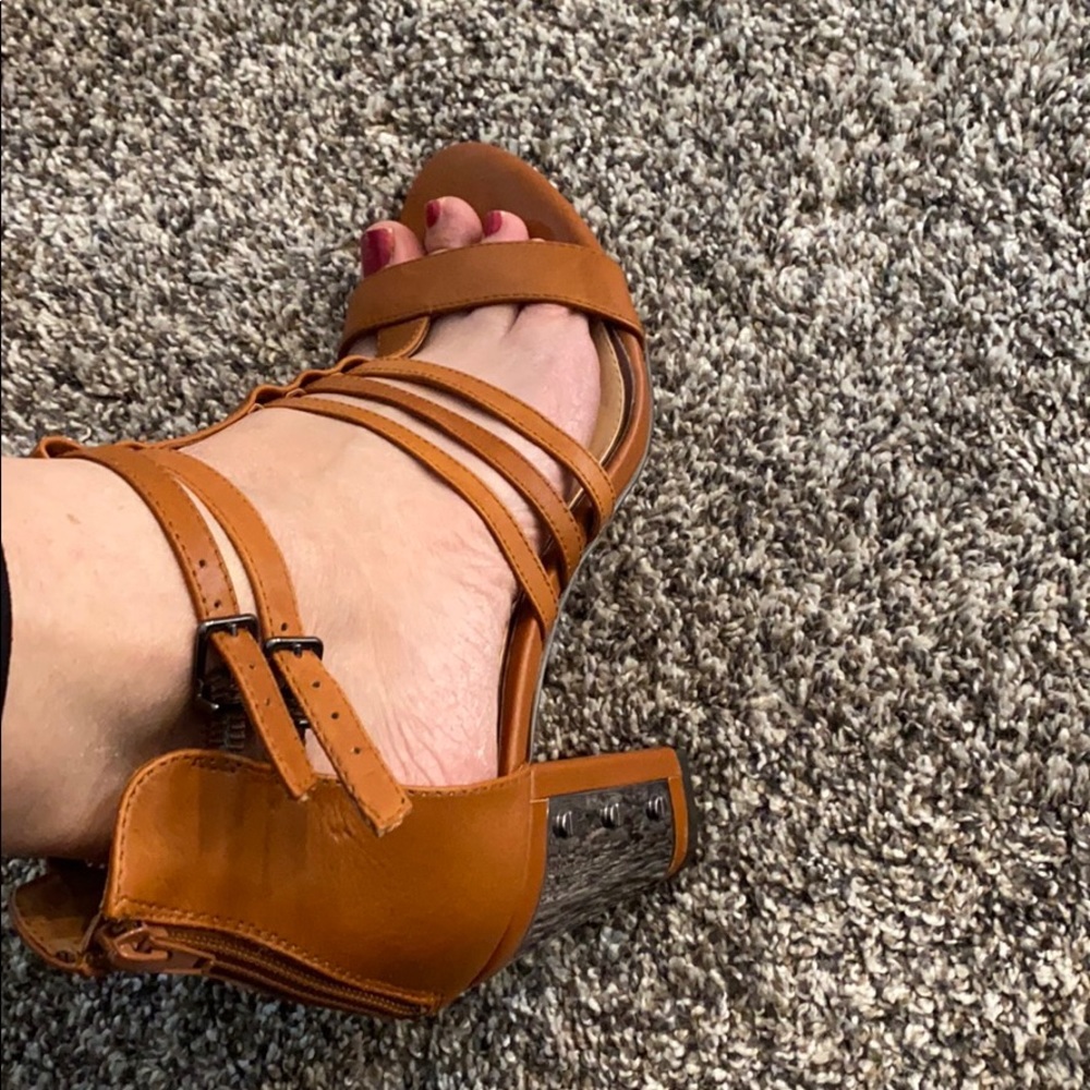 Jessica simpson shoes.